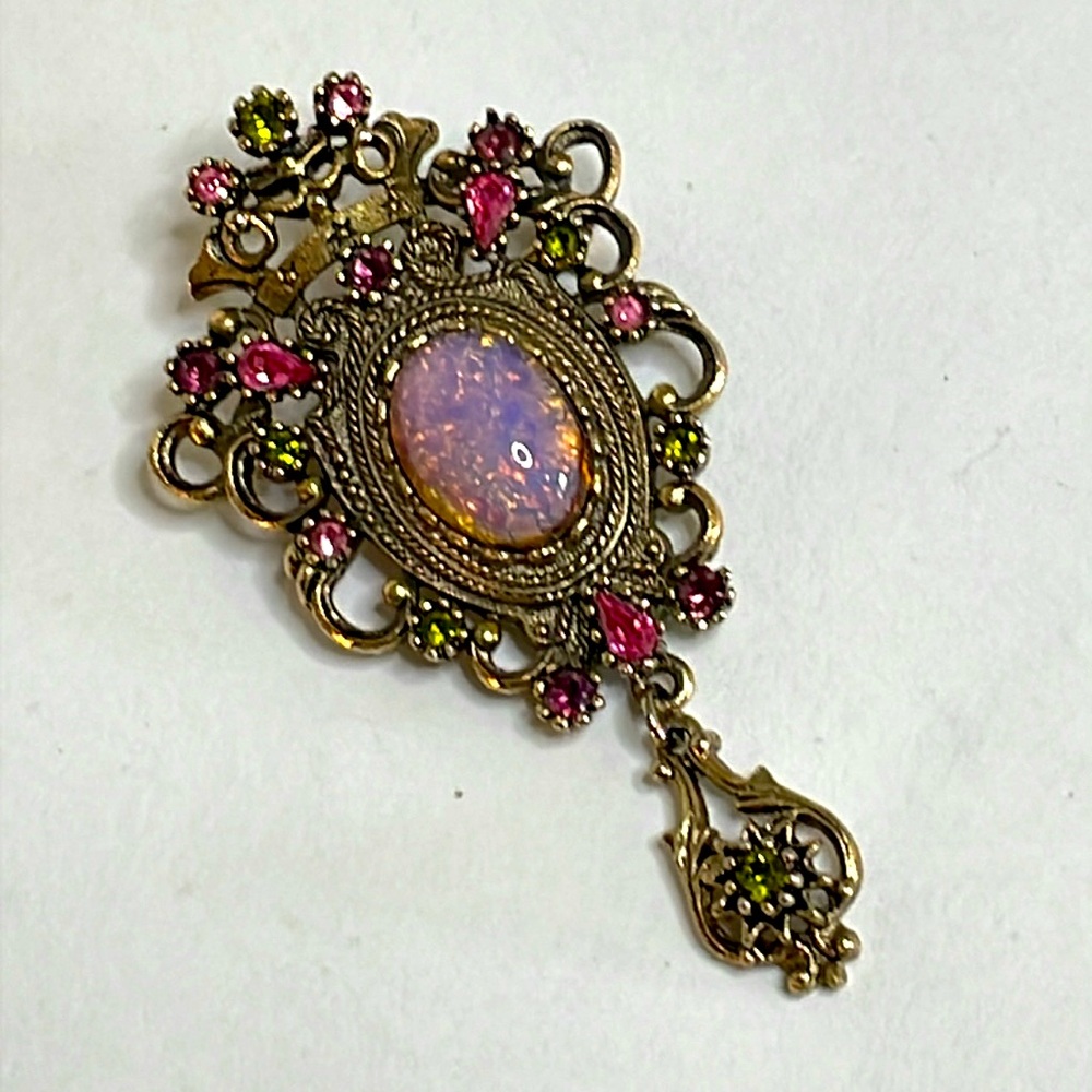 Sarah Coventry Contessa Vintage Brooch Sparkle Rhinestones Goldtone Metal